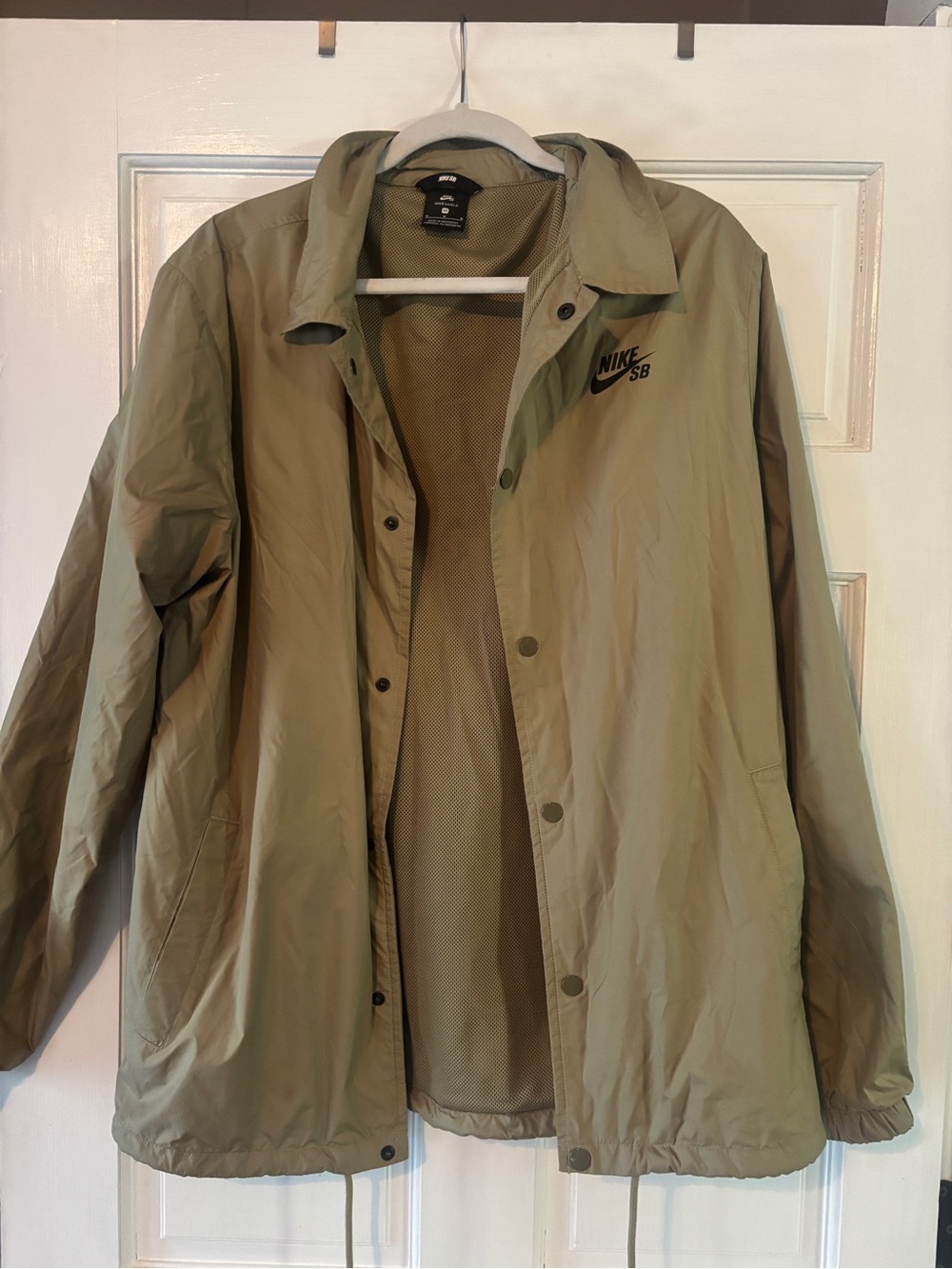 Menโs Nike Shield SB Men's Olive/Khaki Jacket